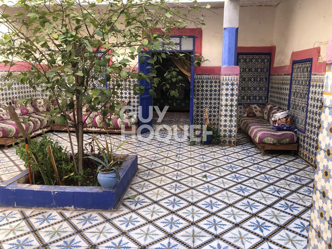 Achat/ vente Riad Bab Doukala  à rénover 158m²