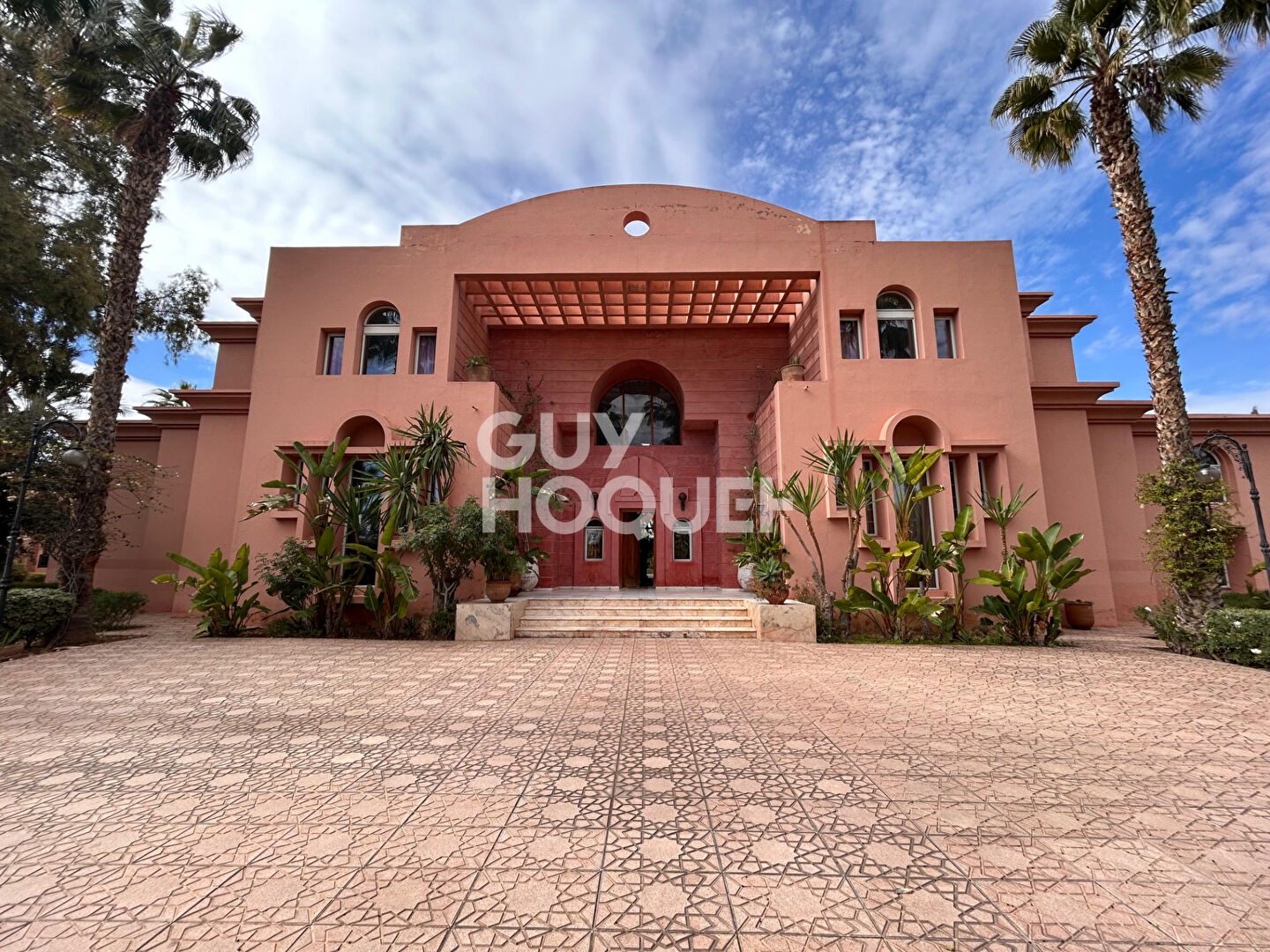 Achat/Vente  La Palmeraie Villa  10 pièce(s) sur 1 hectare.