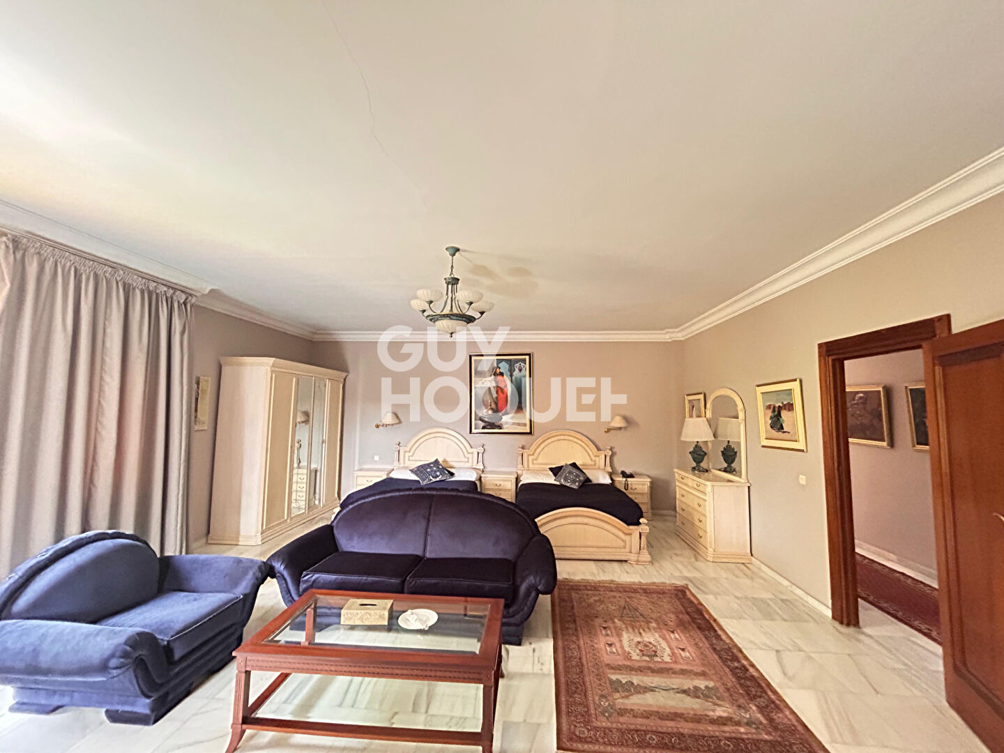 Achat/Vente  La Palmeraie Villa  10 pièce(s) sur 1 hectare.