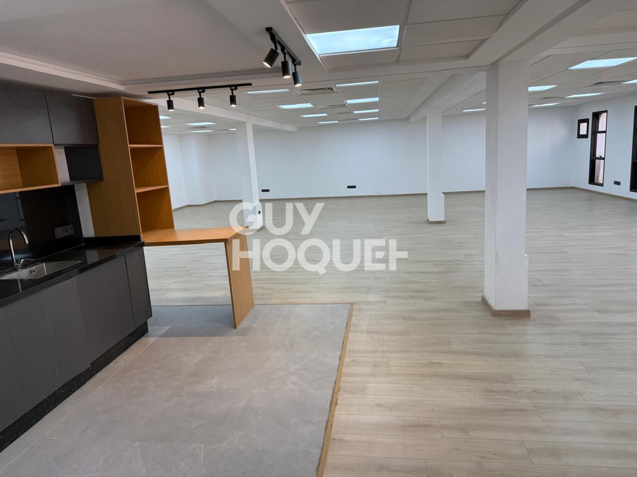 A Louer Plateau Bureau 198 m²  au centre de Guéliz à Marrakech