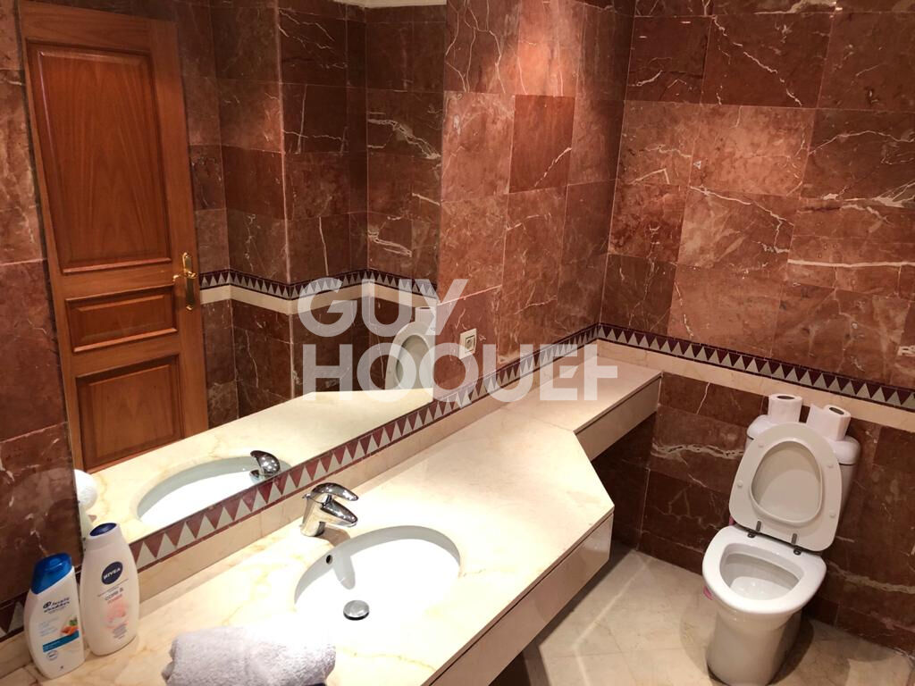 À vendre : Appartement spacieux de 3 chambres à Guéliz, Marrakech