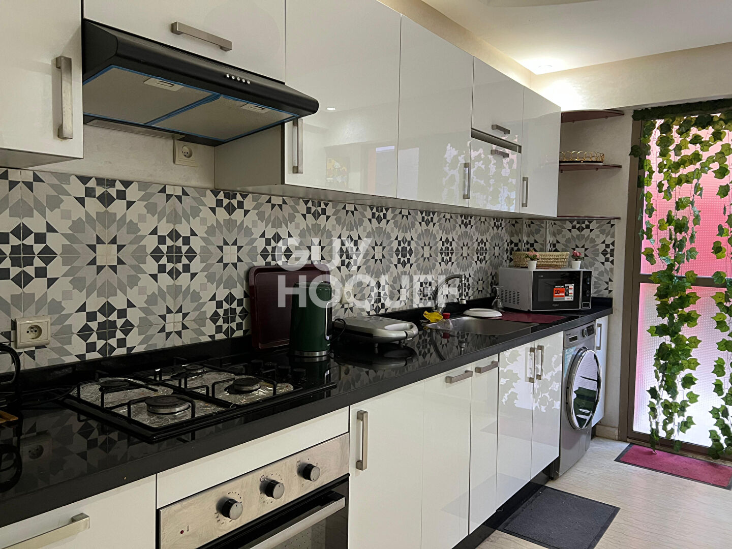 Achat/Vente Appartement  4 pièce(s) 65 m2 + 24 m² terrasse.