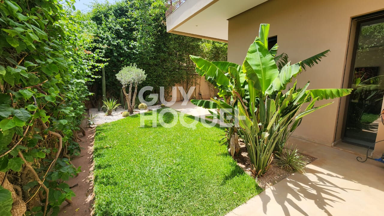 Achat/Vente  TARGA VILLA TYPE 8 AVEC JARDIN ET PISCINE .