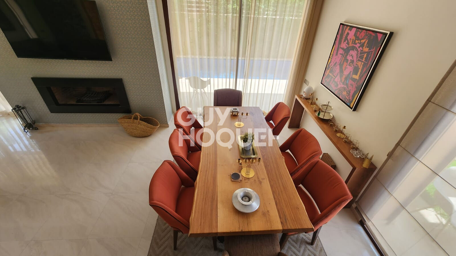 Achat/Vente  TARGA VILLA TYPE 8 AVEC JARDIN ET PISCINE .