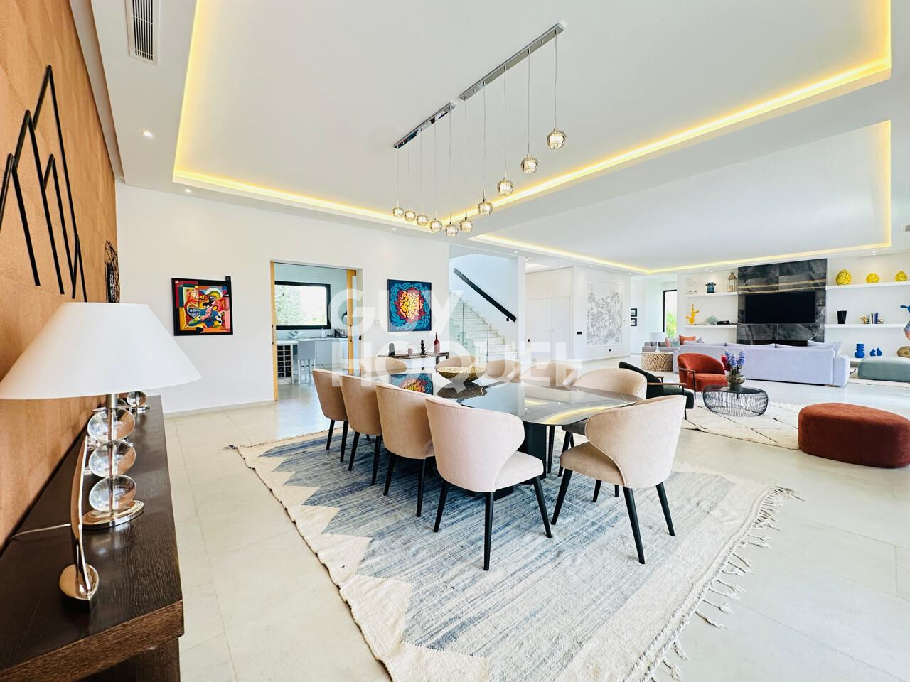 à louer: Villa de charme au Golf Amelkis, 4 chambres , 1200m² et 450m² habitable 