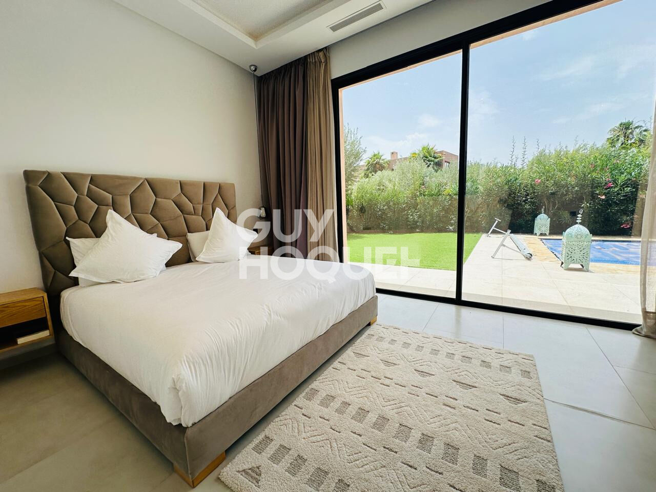 à louer: Villa de charme au Golf Amelkis, 4 chambres , 1200m² et 450m² habitable 