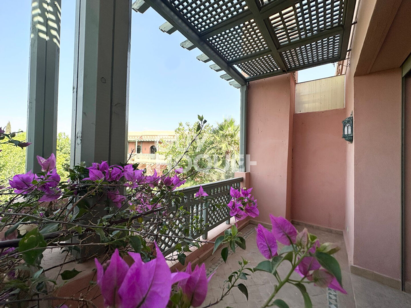 à louer: Grand Appartement 145m² 3 chambres avec piscine