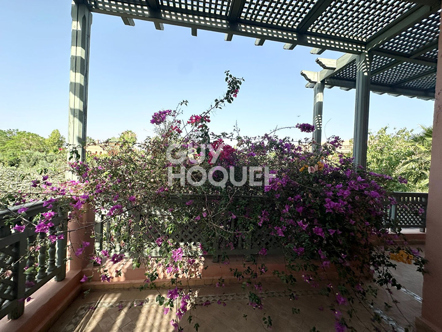 à louer: Grand Appartement 145m² 3 chambres avec piscine