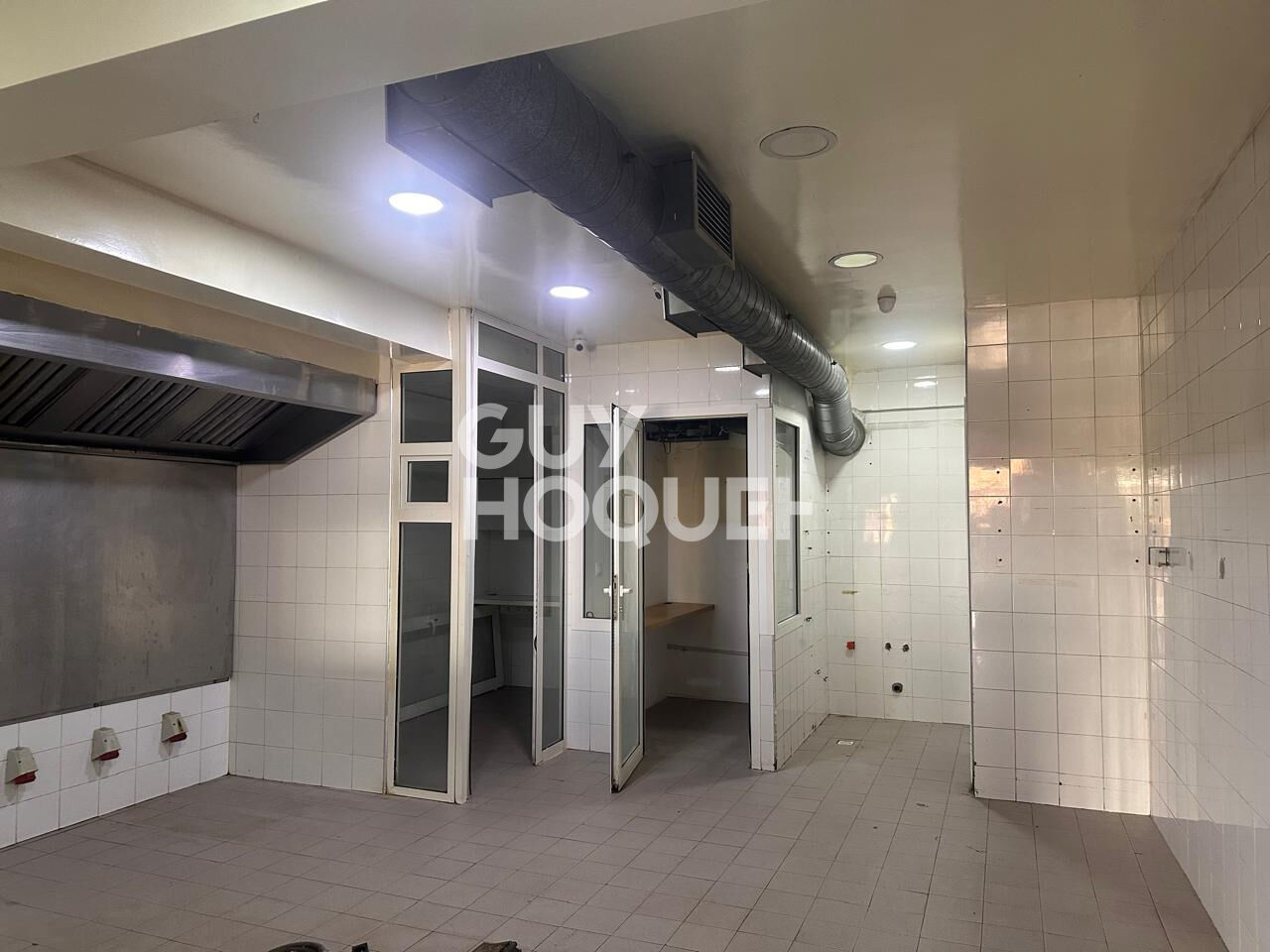 À LOUER  Local Commercial de 203 m², Idéal  pour Restauration à Marrakech