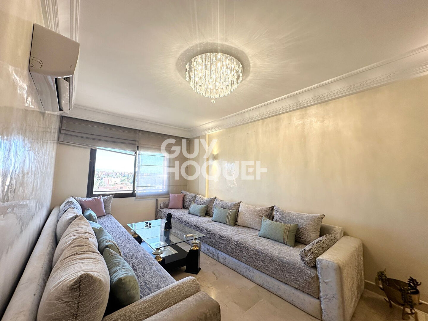 A LOUER  : appartement meublé de 3 pièces (100 m²) à gueliz semlalia.