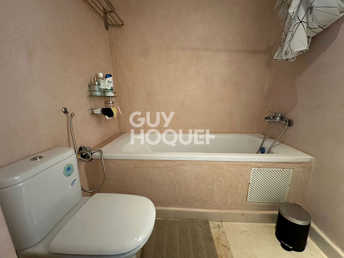 A LOUER  : appartement meublé de 3 pièces (100 m²) à gueliz semlalia.