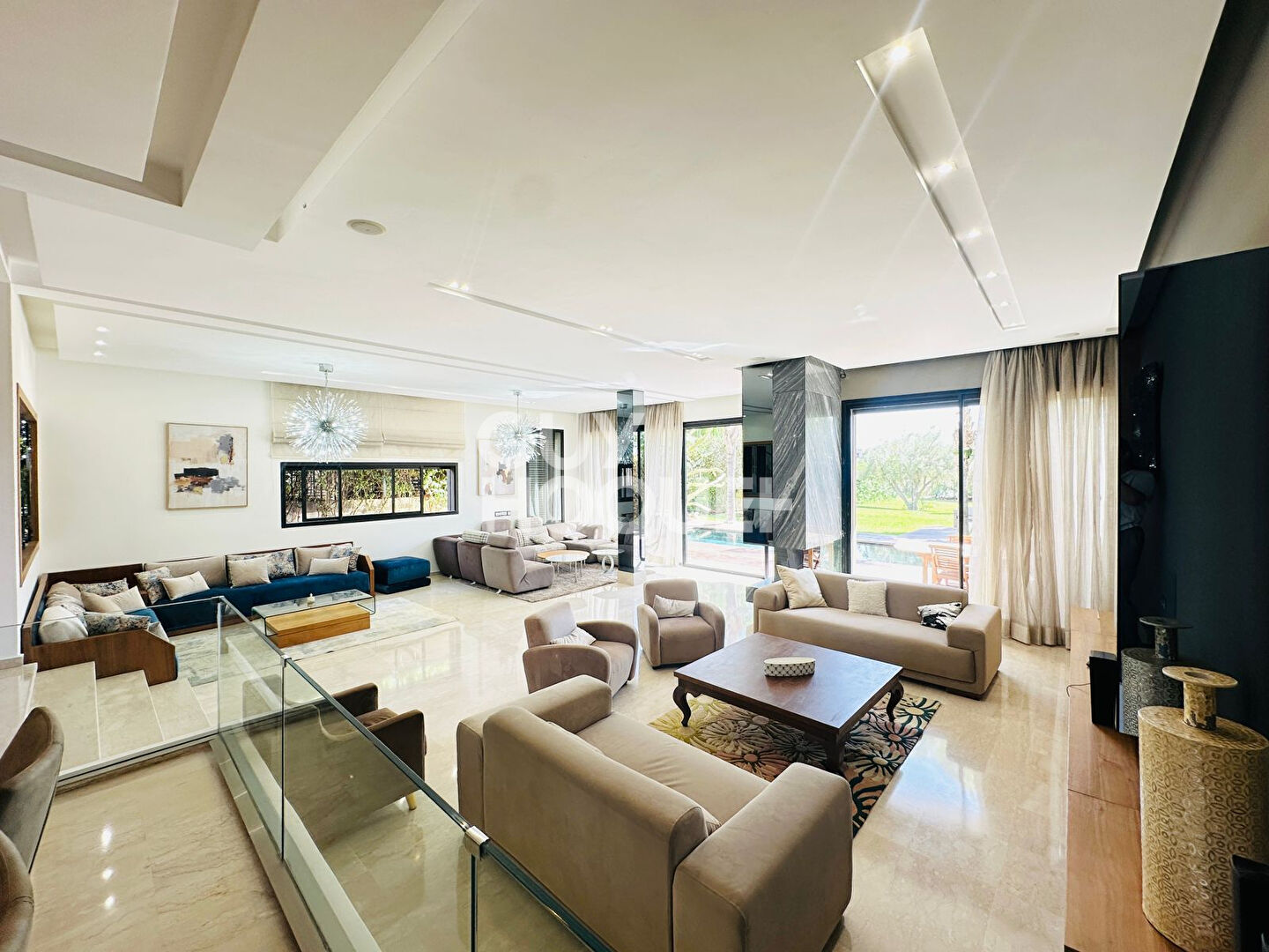 À LOUER : Superbe Villa avec Piscine à Golf Argane