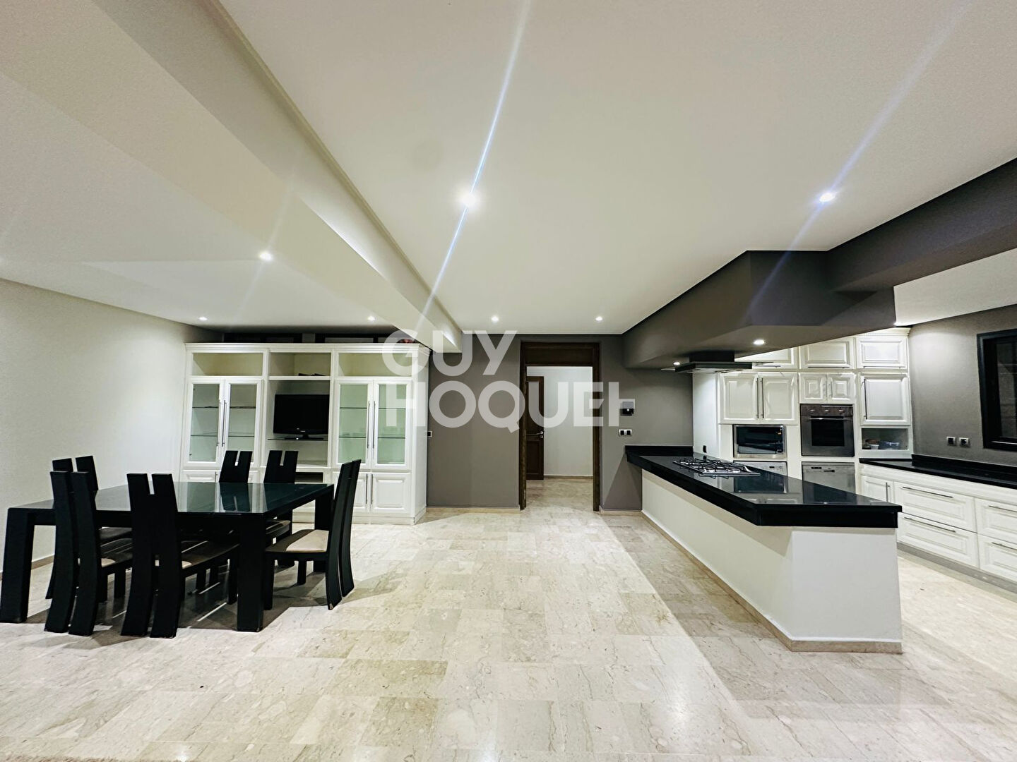 À LOUER : Superbe Villa avec Piscine à Golf Argane