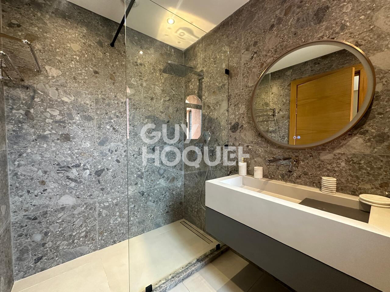 LOCATION Meublée Villa Amelkis 4 chambres sans vis a vis 4 chs .