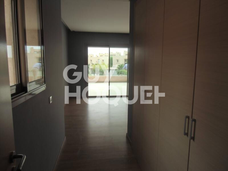 à vendre: villa de 450m² à prestigia