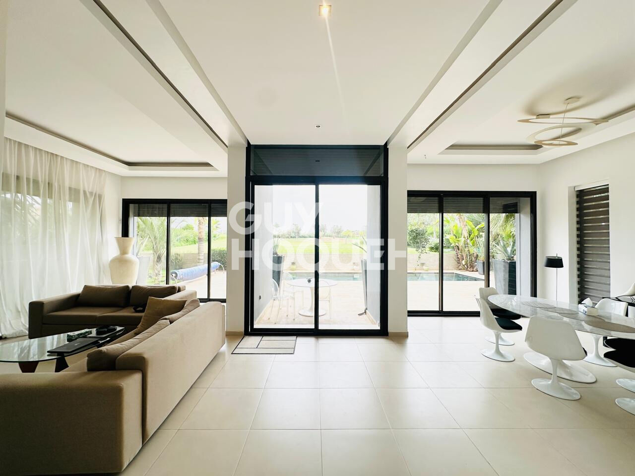 à louer: Maison de 600m² avec piscine à Argane Golf