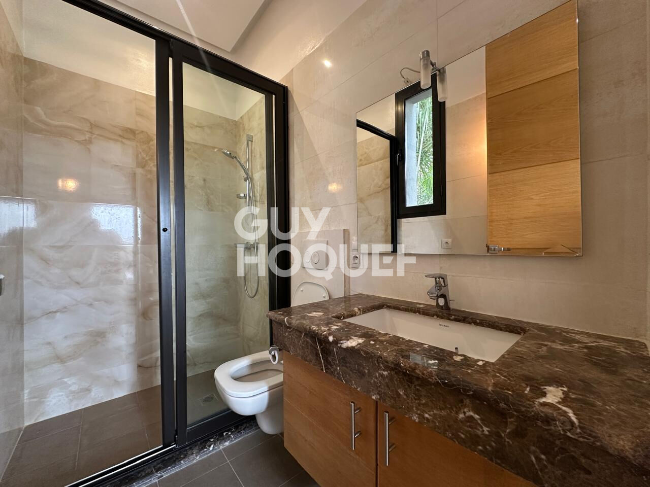 à louer: Maison de 600m² avec piscine à Argane Golf