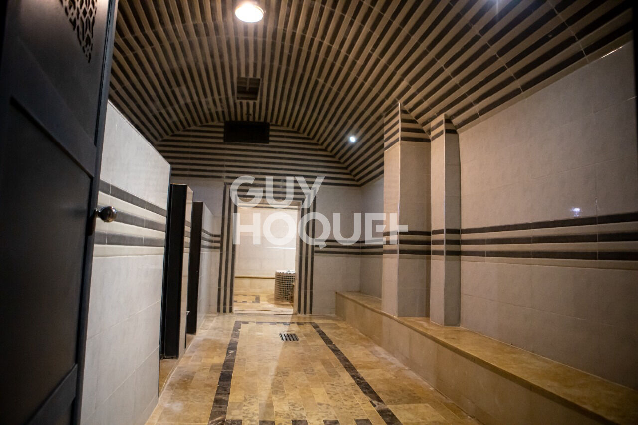ACHAT/VENTE: Hammam Spa + Magasin - 450 m2 - Emplacement idéal