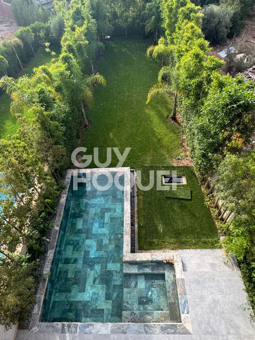 ACHAT/VENTE Villa de Grand Standing à Vendre à Marrakech - Chrifia