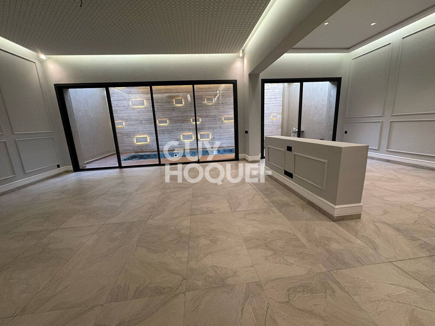 ACHAT/VENTE Villa de Grand Standing à Vendre à Marrakech - Chrifia