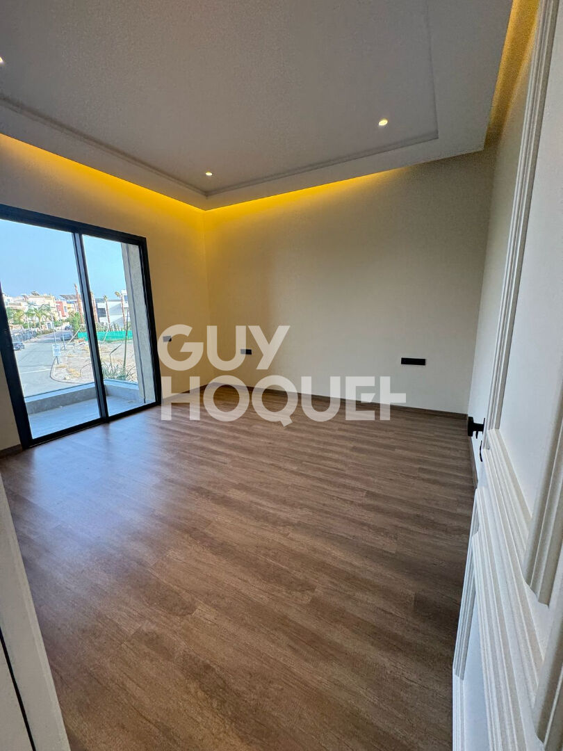 ACHAT/VENTE Villa de Grand Standing à Vendre à Marrakech - Chrifia