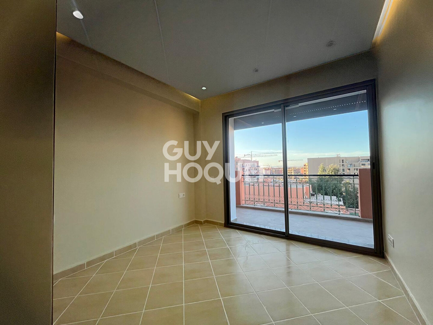 À vendre : Appartement spacieux de 3 pièces à Guéliz, Marrakech