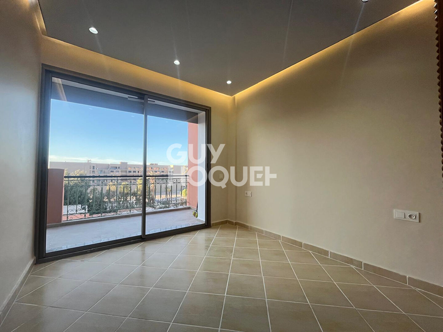 À vendre : Appartement spacieux de 3 pièces à Guéliz, Marrakech