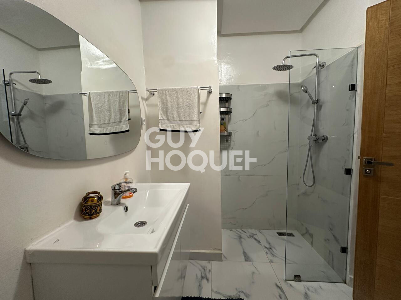 à louer: Appartement 2 chambres avec piscine à gueliz