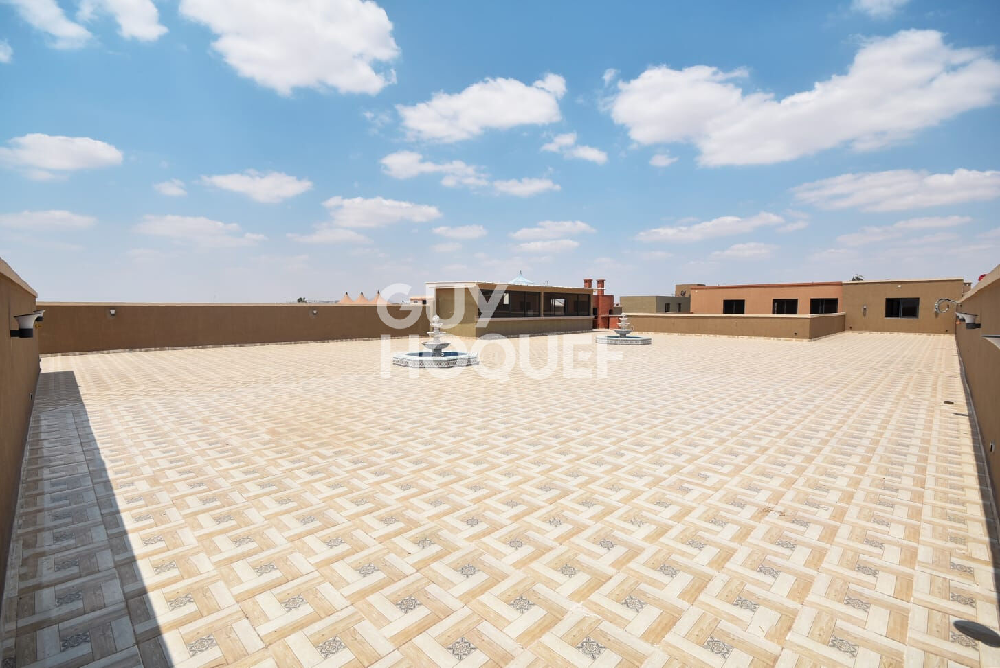 Achat/Vente Opportunité Exceptionnelle ? Entrepôt Commercial R+3 Idéalement Situé