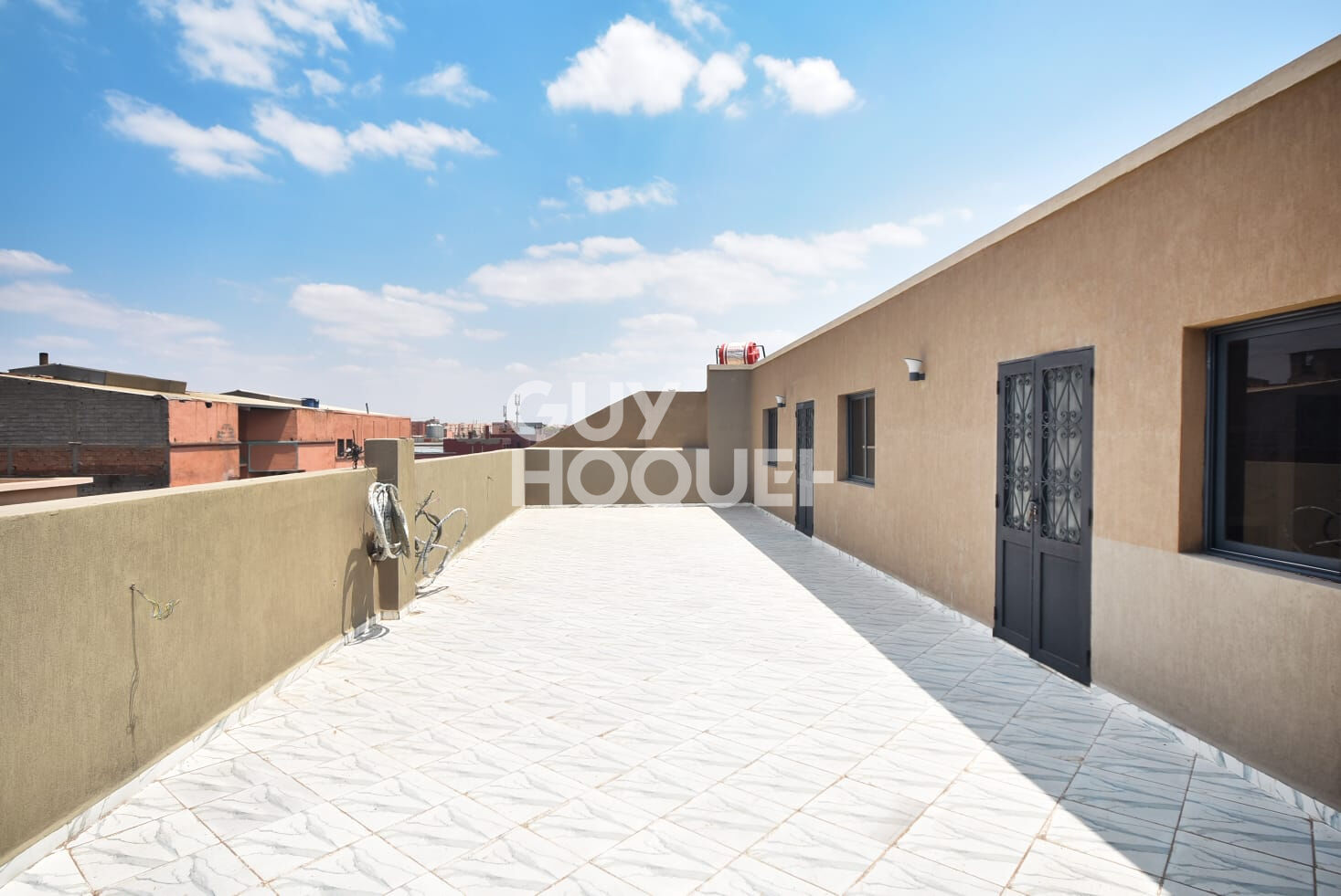 Achat/Vente Opportunité Exceptionnelle ? Entrepôt Commercial R+3 Idéalement Situé