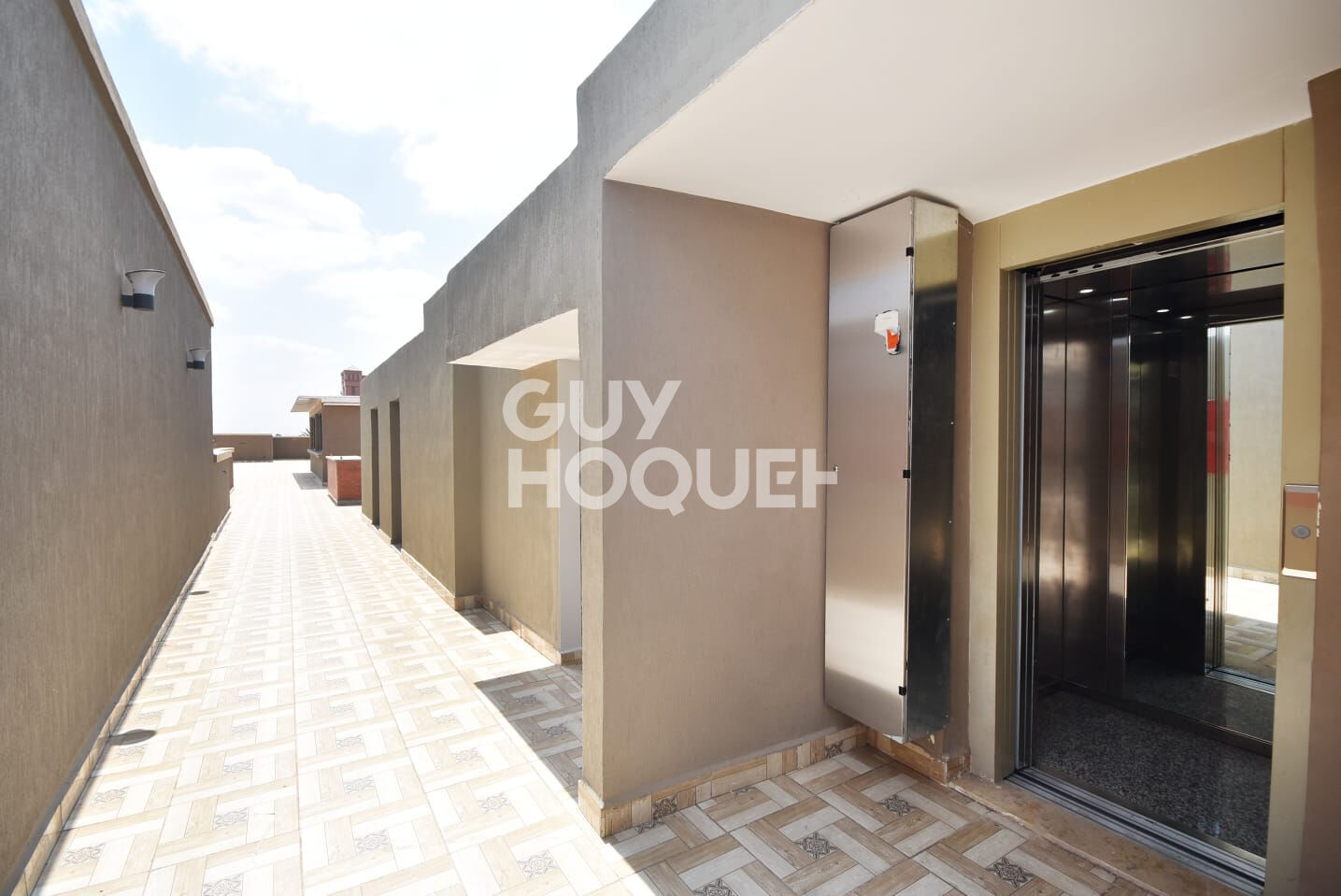 Achat/Vente Opportunité Exceptionnelle ? Entrepôt Commercial R+3 Idéalement Situé