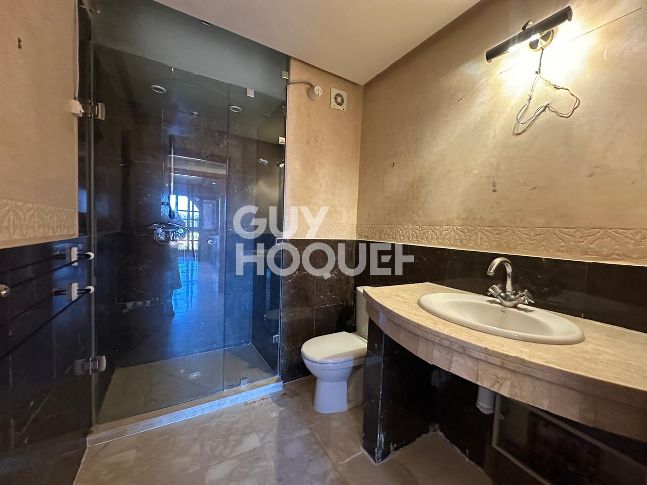 à louer: appartement 2 chambres vide à guéliz