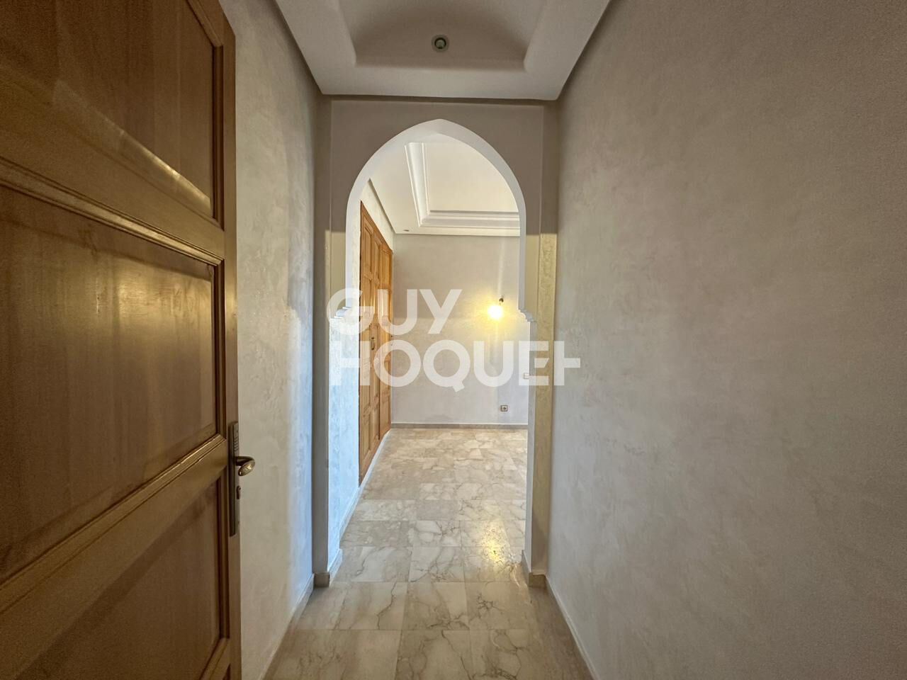 à louer: appartement 2 chambres vide à guéliz