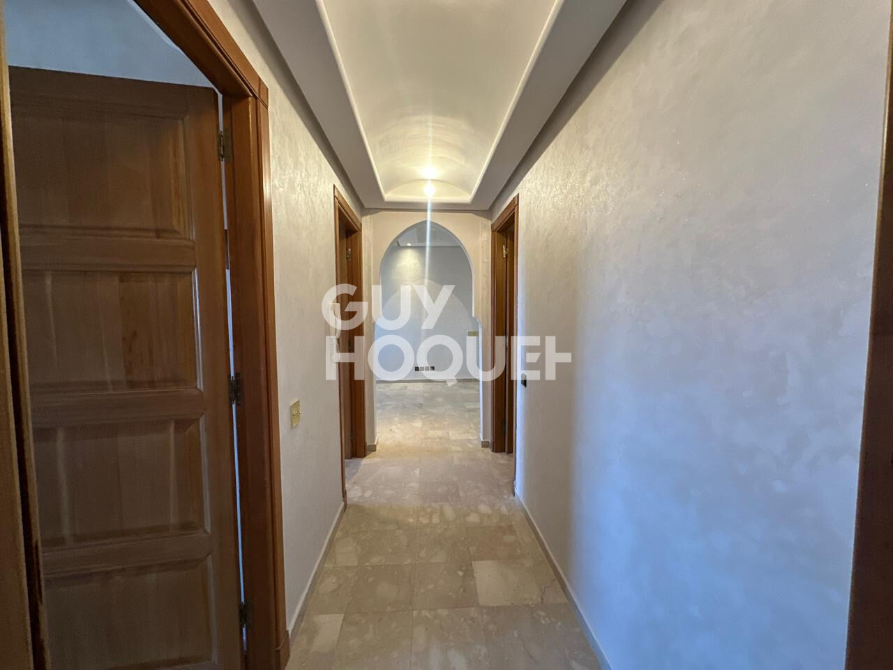 à louer: appartement 2 chambres vide à guéliz