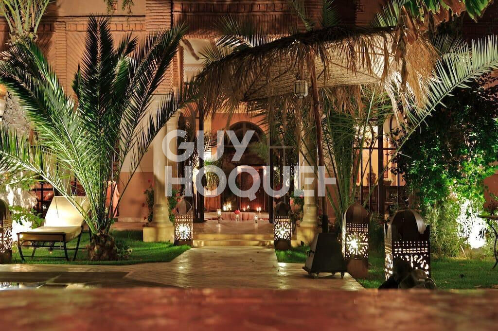 Achat  vente Villa  10 chambres  2 piscines  Targa  Marrakech 14 pièce(s)