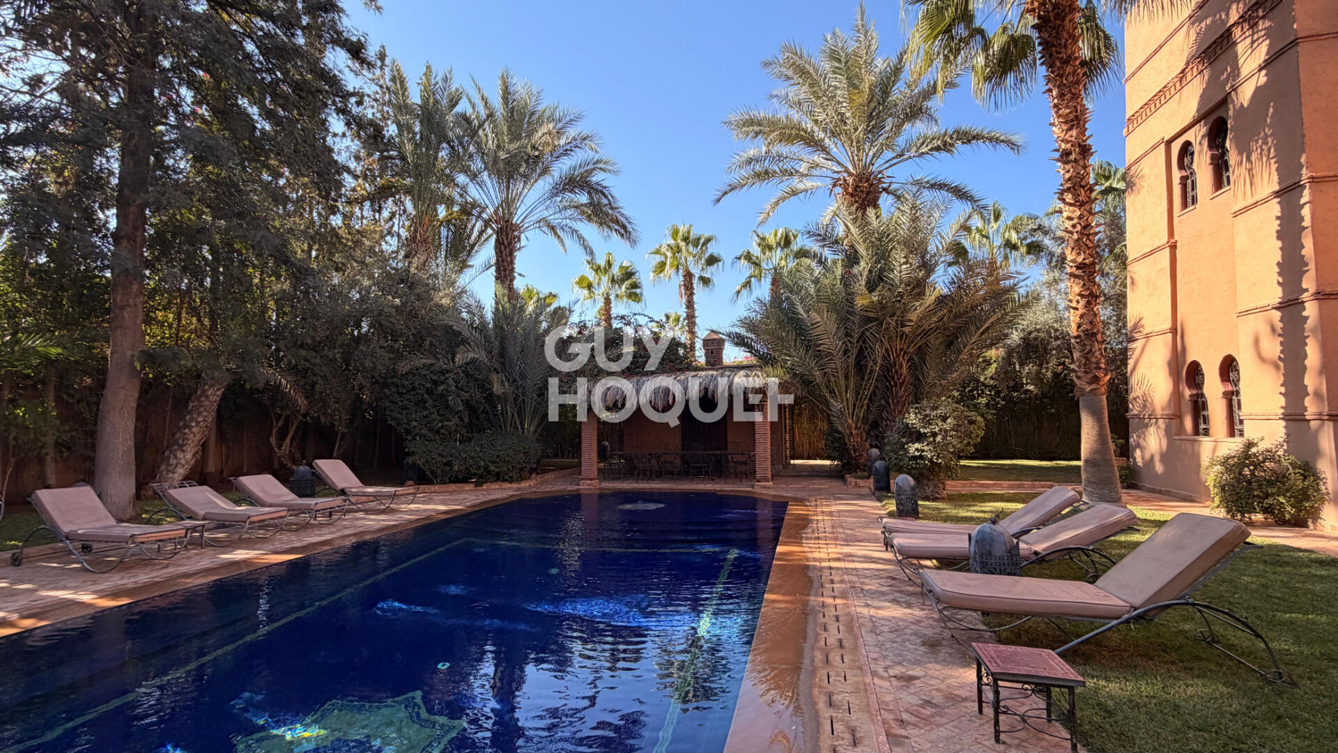 Achat  vente Villa  10 chambres  2 piscines  Targa  Marrakech 14 pièce(s)