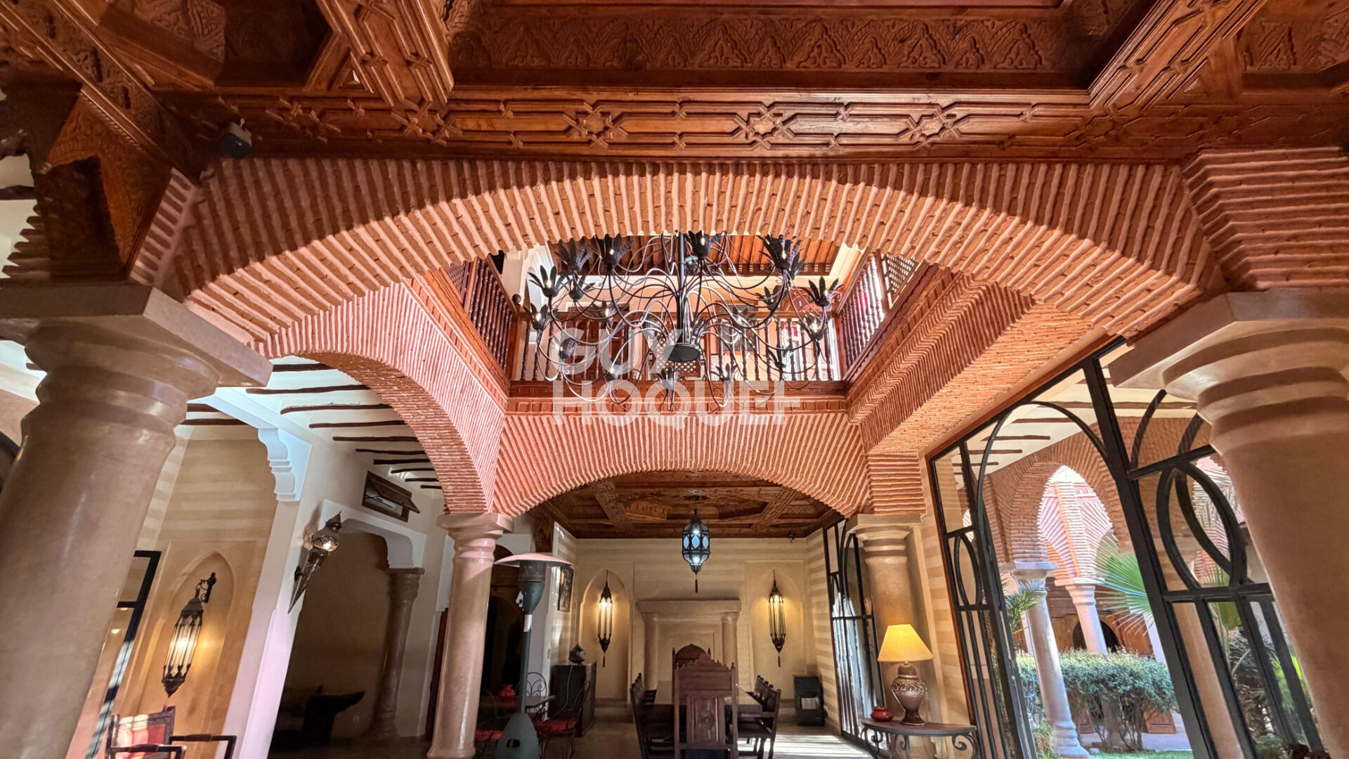 Achat  vente Villa  10 chambres  2 piscines  Targa  Marrakech 14 pièce(s)