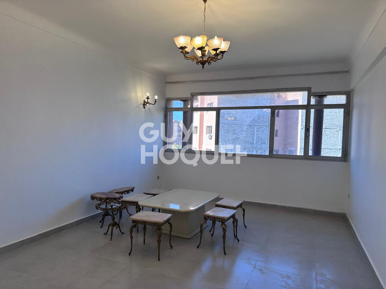 À vendre : Appartement spacieux de 4 pièces à Marrakech, secteur Victor Hugo