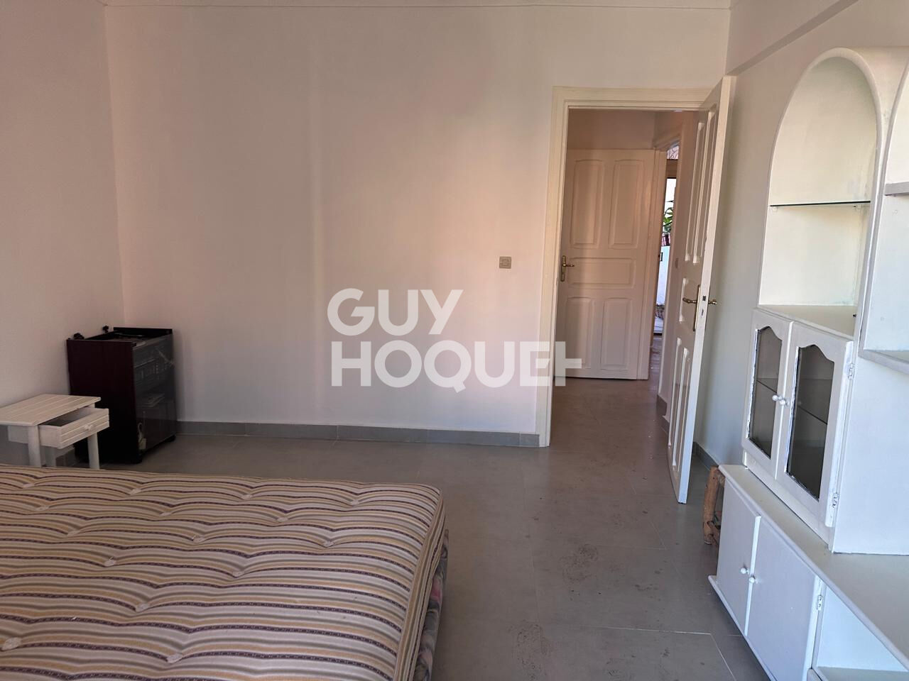 À vendre : Appartement spacieux de 4 pièces à Marrakech, secteur Victor Hugo