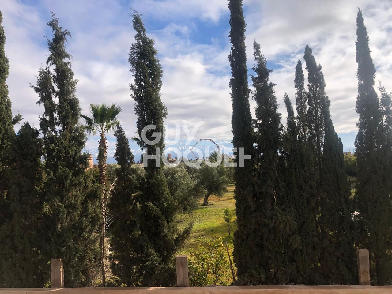 Villa spacieuse à vendre à Marrakech - Route Ourika