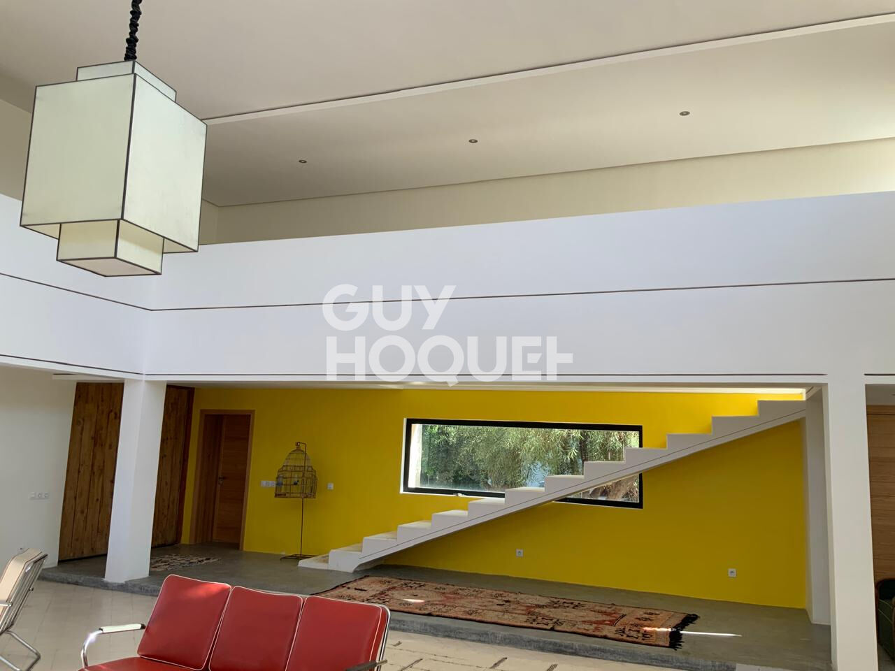 à louer maison plain pied 520m² sur la route de fes