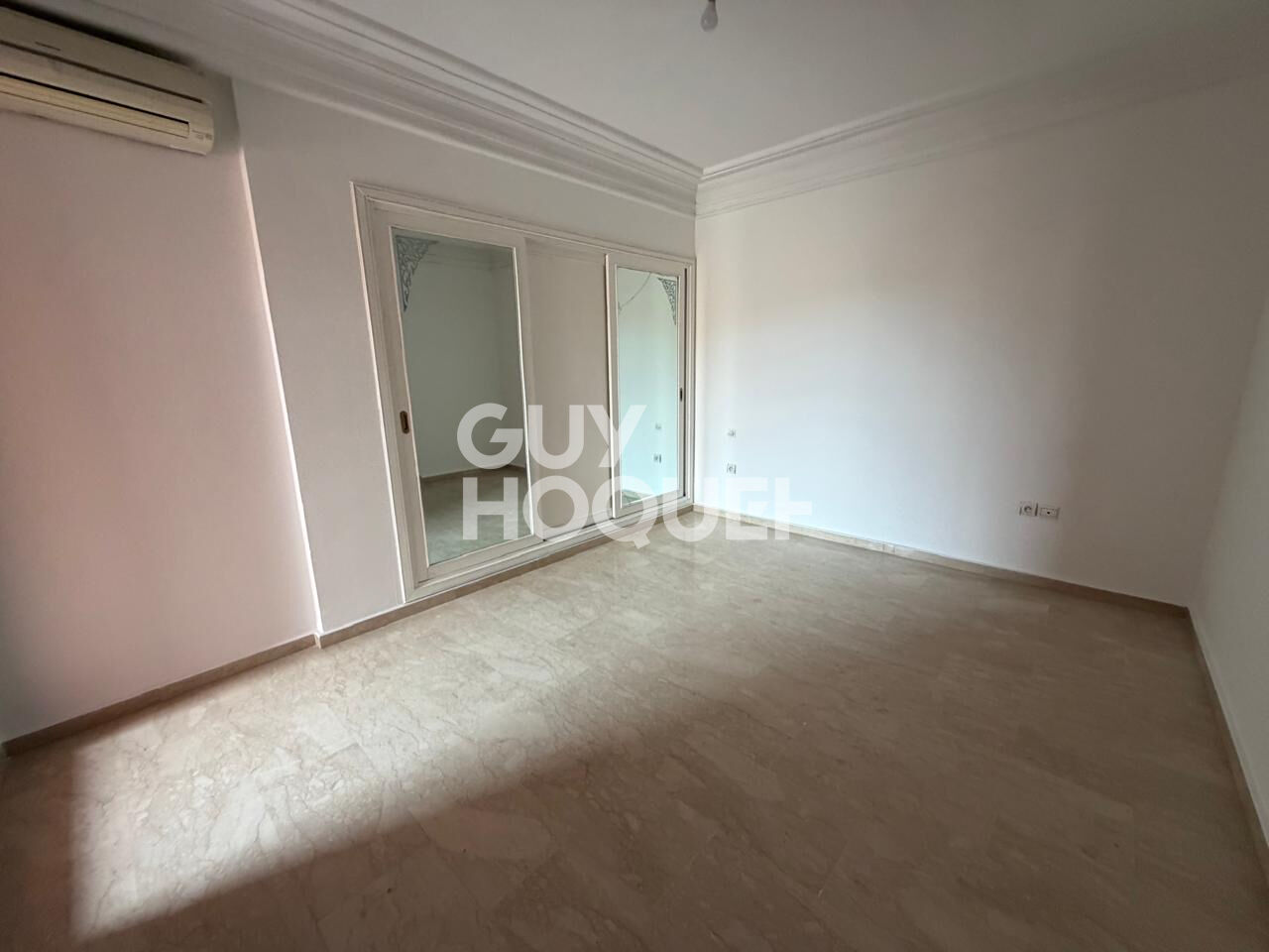 Location Appartement Hivernage  2 chambres  85 m2