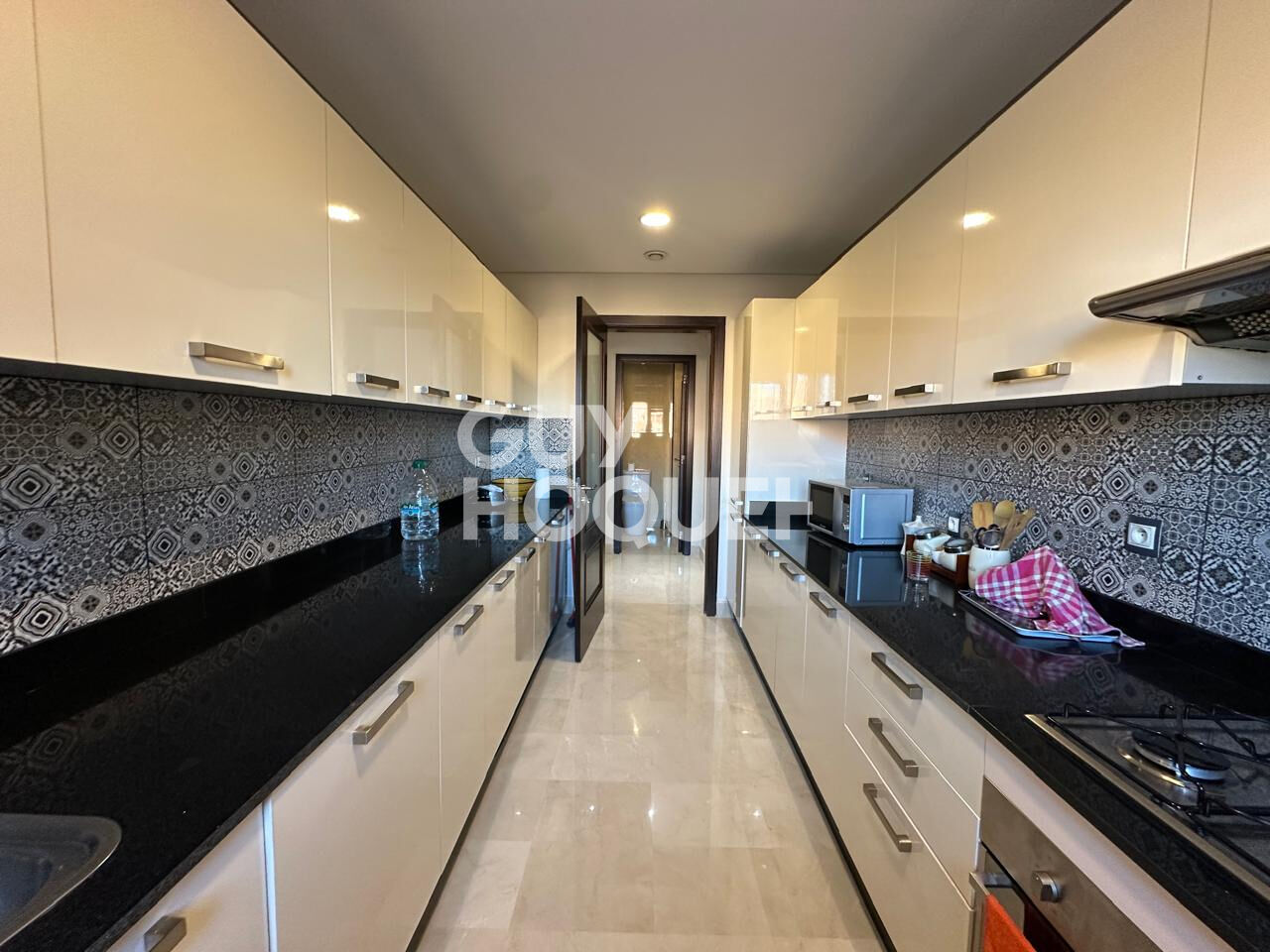 À louer: bel appartement 2 ch avec piscine à gueliz