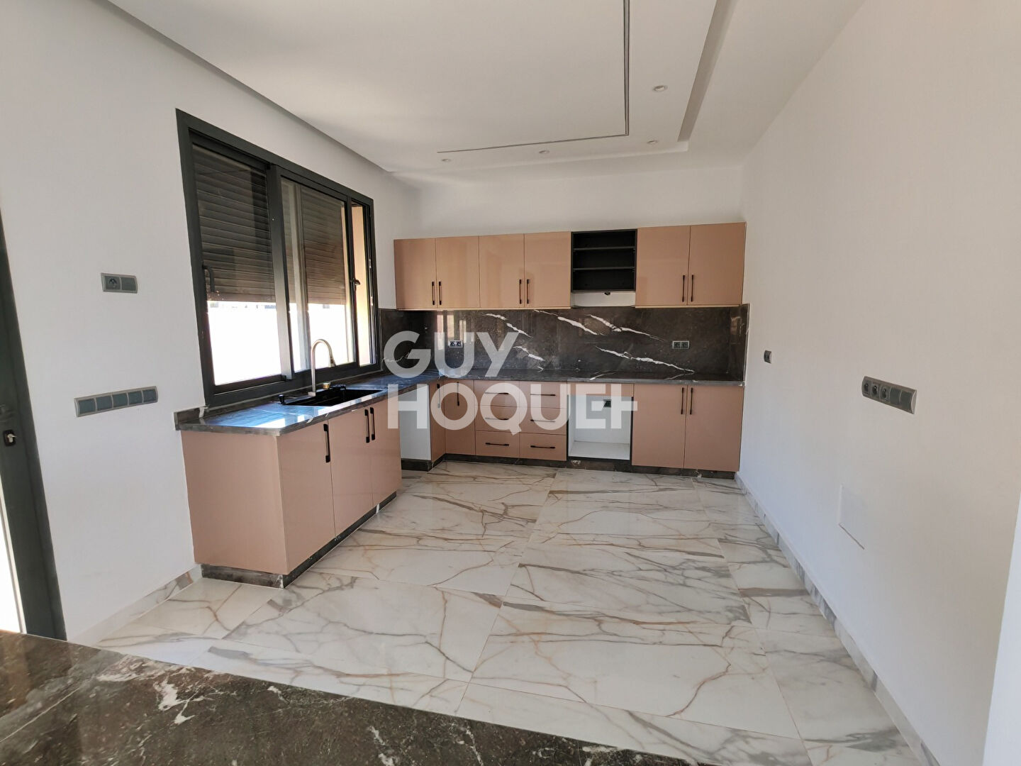 ACHAT/VENTE A Vendre Villa 4 Chambres