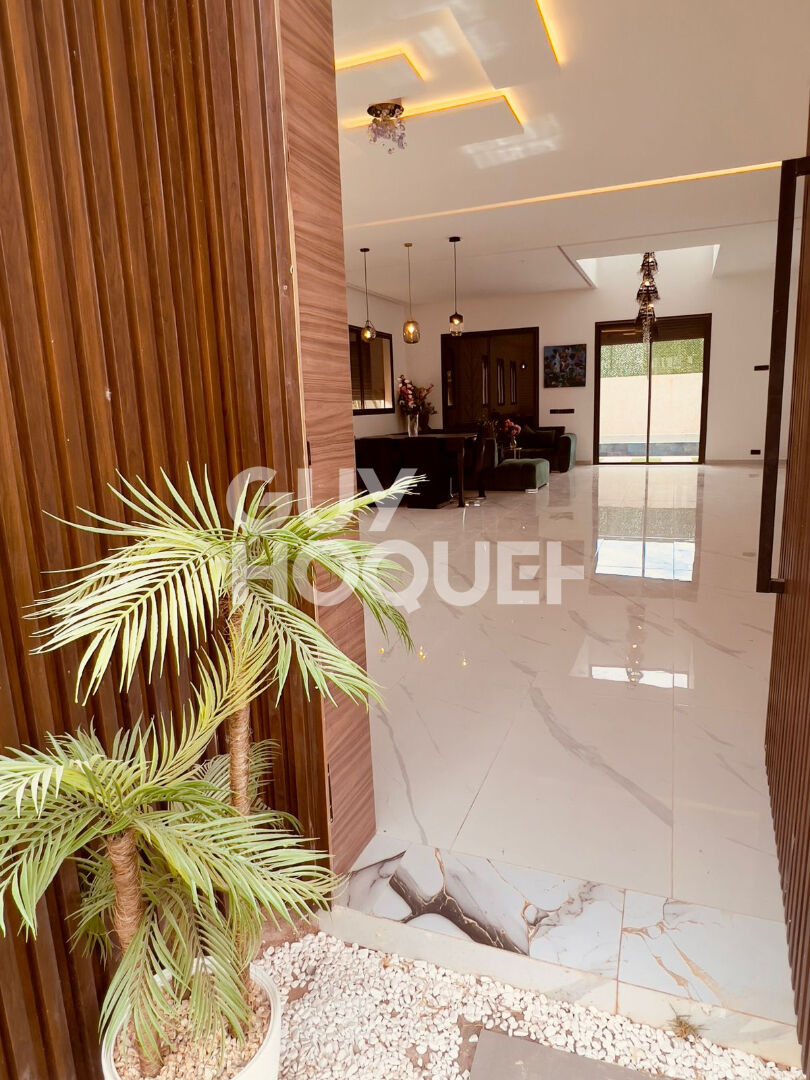 Villa neuve à vendre à Marrakech - Route Amezmiz, 7 pièces, piscine