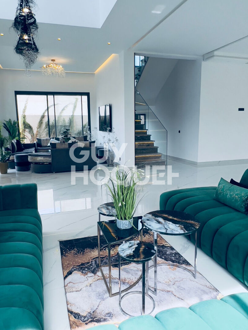 Villa neuve à vendre à Marrakech - Route Amezmiz, 7 pièces, piscine