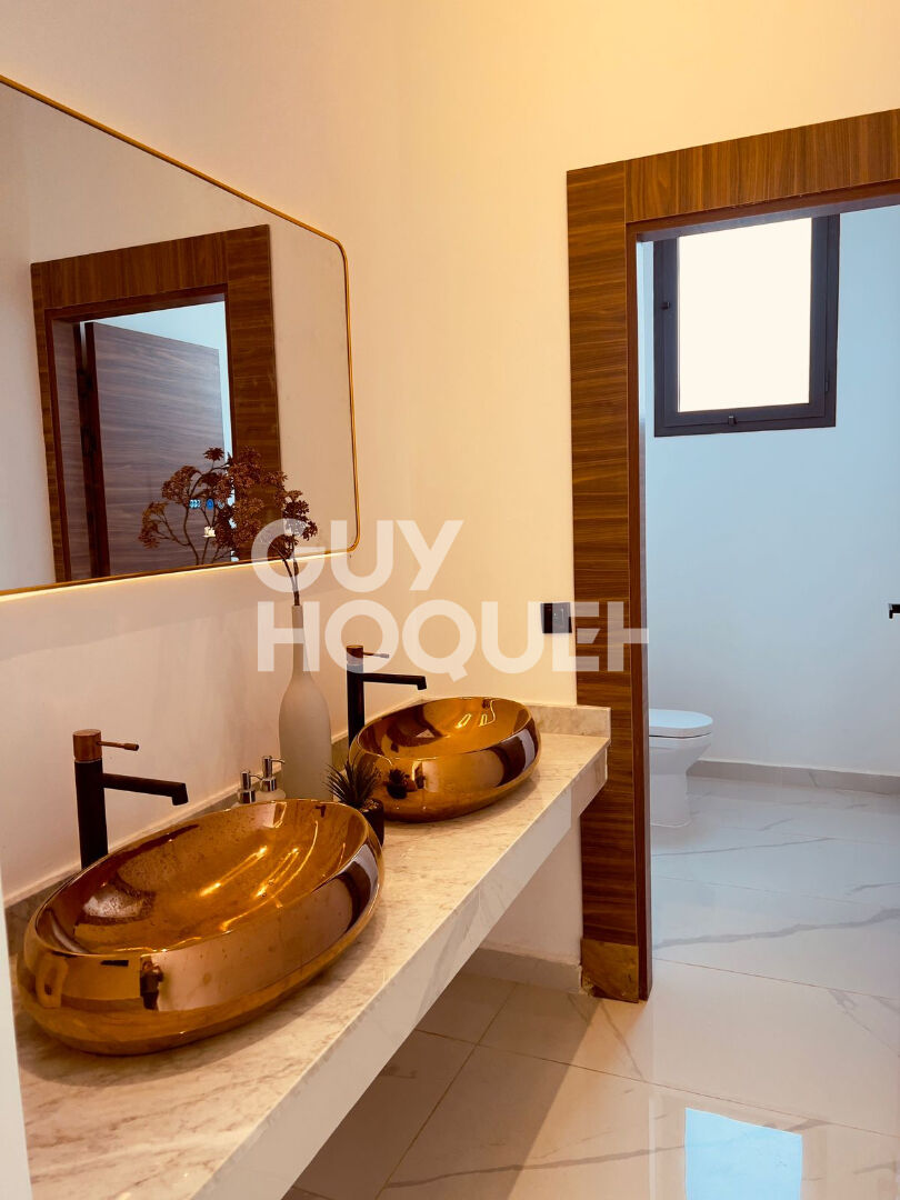 Villa neuve à vendre à Marrakech - Route Amezmiz, 7 pièces, piscine