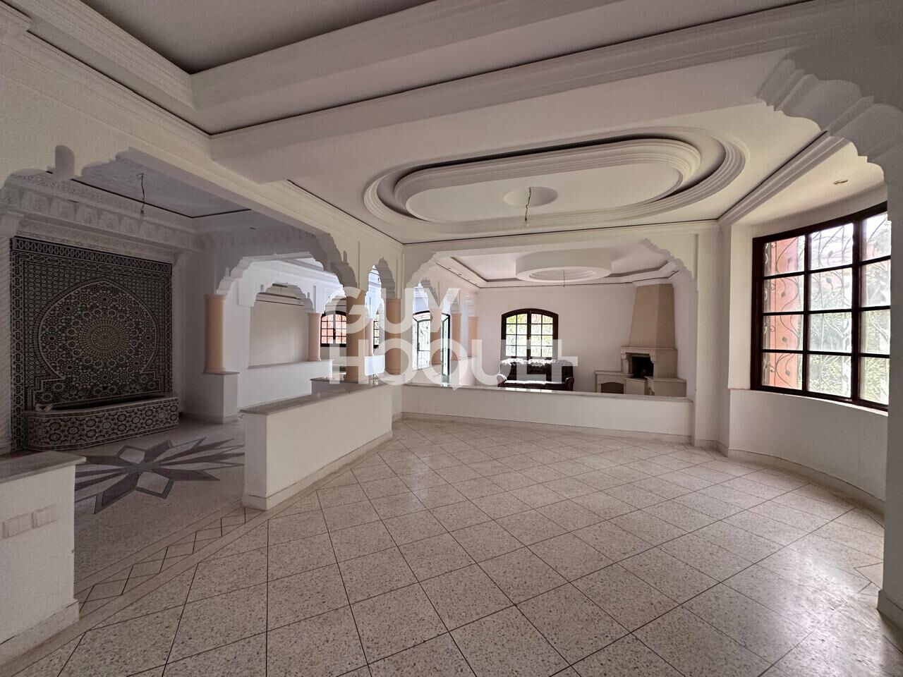 Achat/vente villa  de 400 m² sur un terrain de 600m²