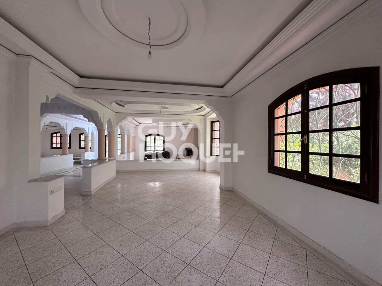 Achat/vente villa  de 400 m² sur un terrain de 600m²