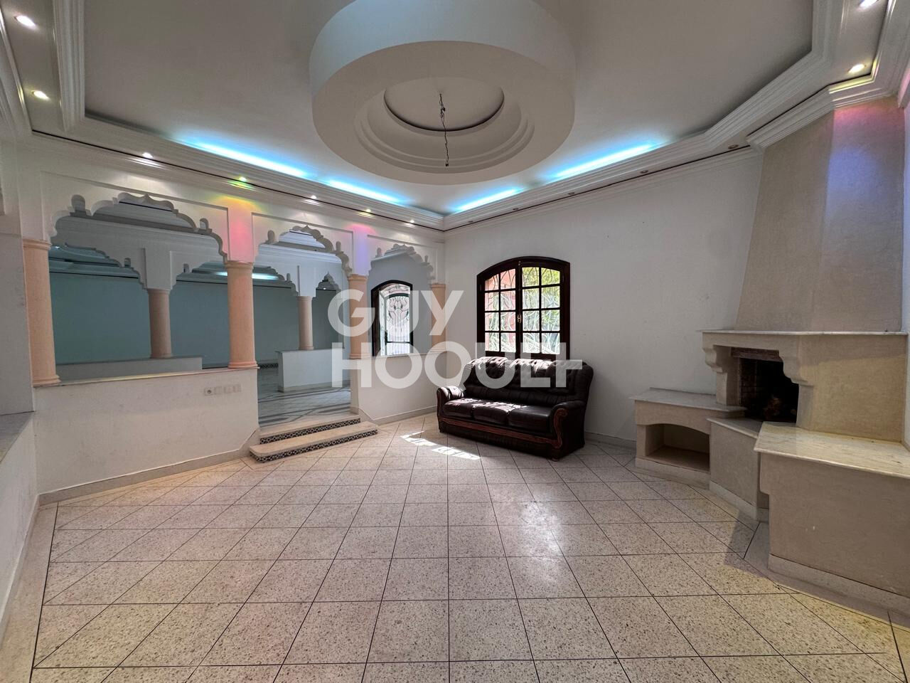 Achat/vente villa  de 400 m² sur un terrain de 600m²